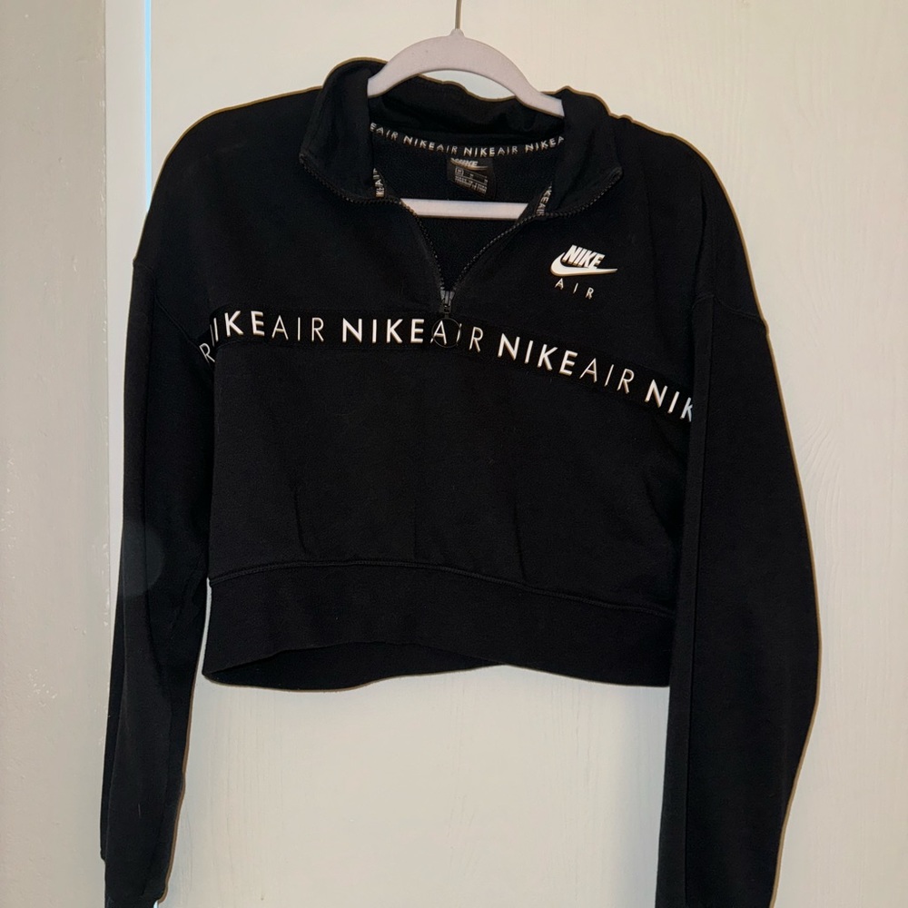 Nike 1/4 zip crop hoodie
